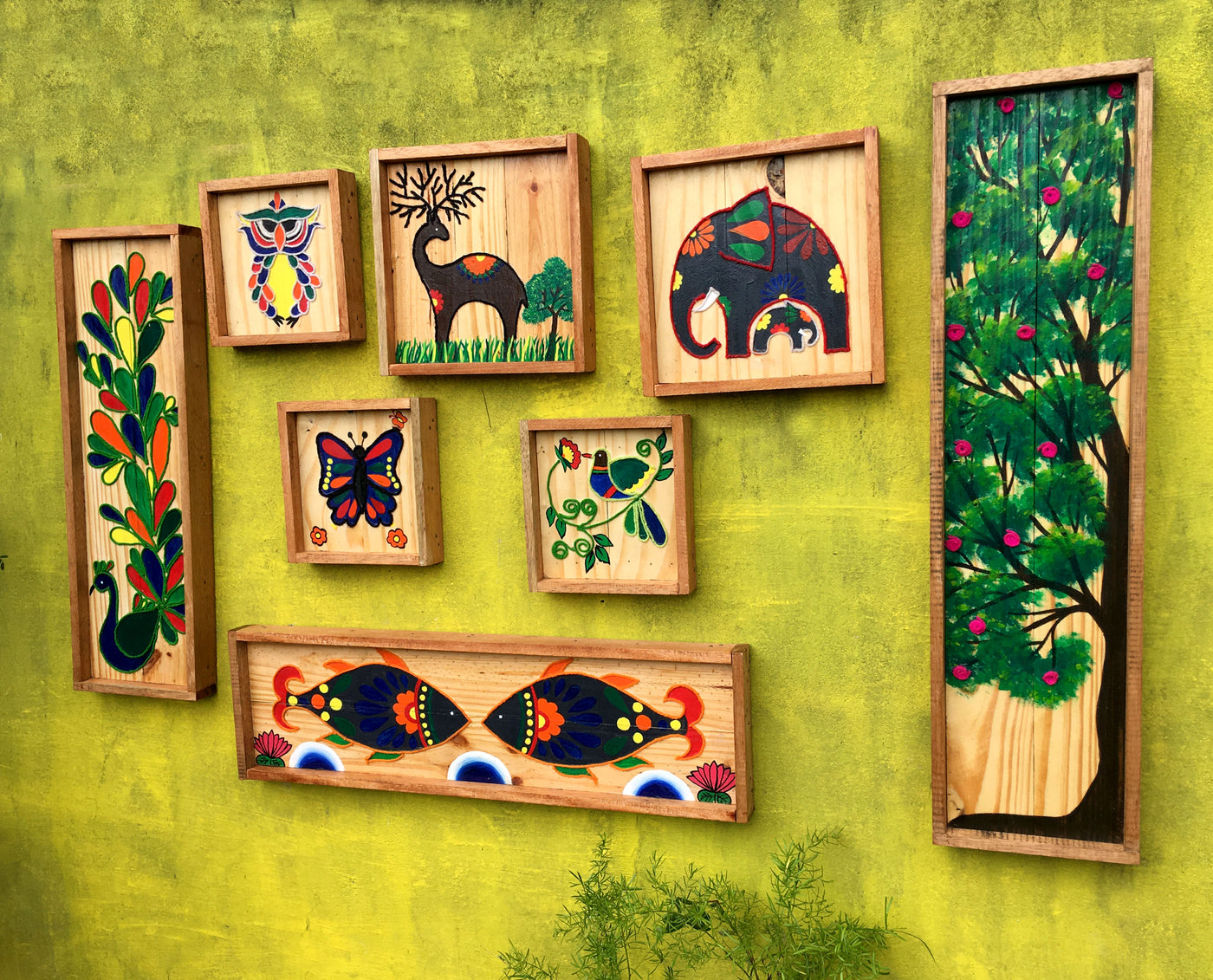 Chinhhari arts wooden hand painted wall decor tiles - WWD001 -  Chinhhari Arts