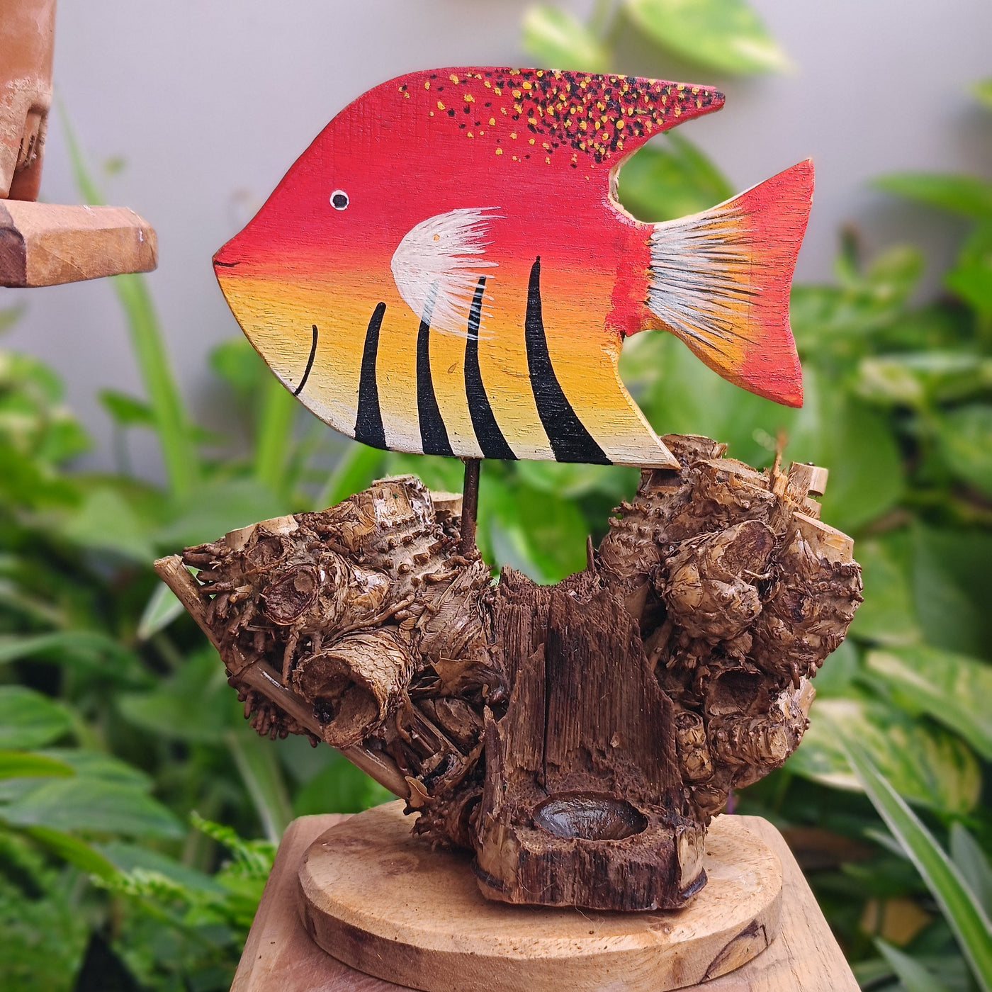 Chinhhari Madai red Fish garden decor