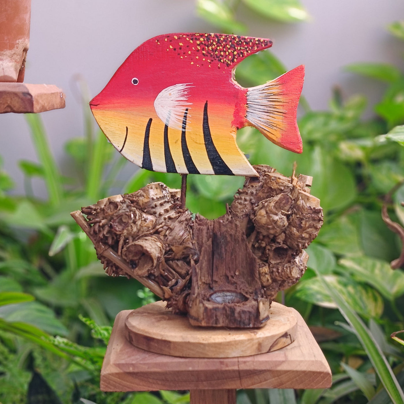 Chinhhari Madai red Fish garden decor