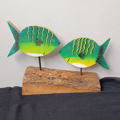 Chinhhari Madai green yellow Fish garden decor