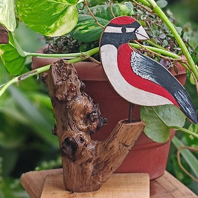 Chinhhari Madai red black bird garden decor