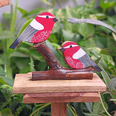 Chinhhari Madai red white bird garden decor