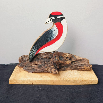 Chinhhari Madai red black white bird garden decor