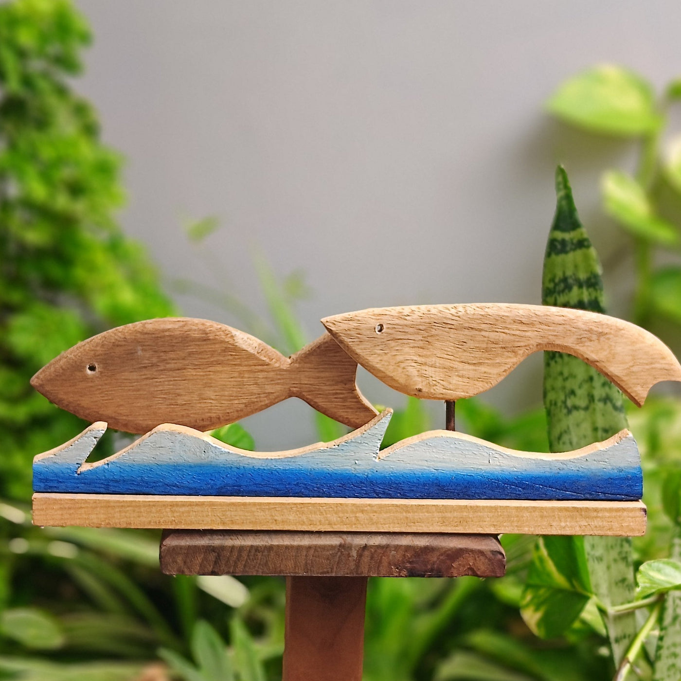 Chinhhari Madai Wooden Fish garden decor