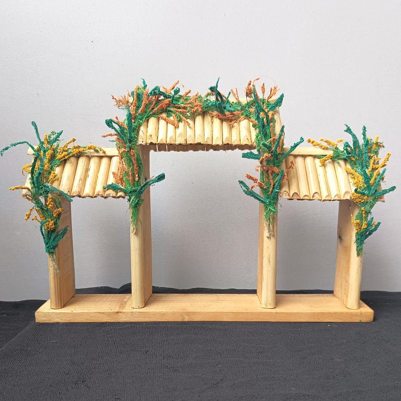 Chinhhari Madai bamboo gate garden decor