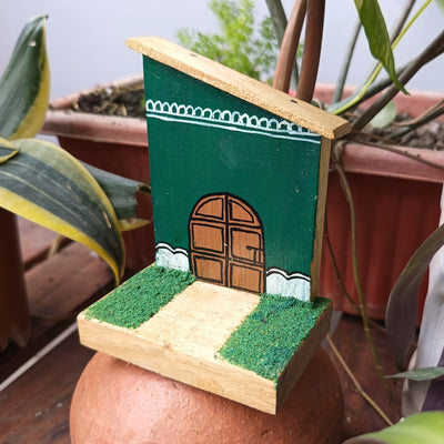 Chinhhari Madai dark green house garden decor