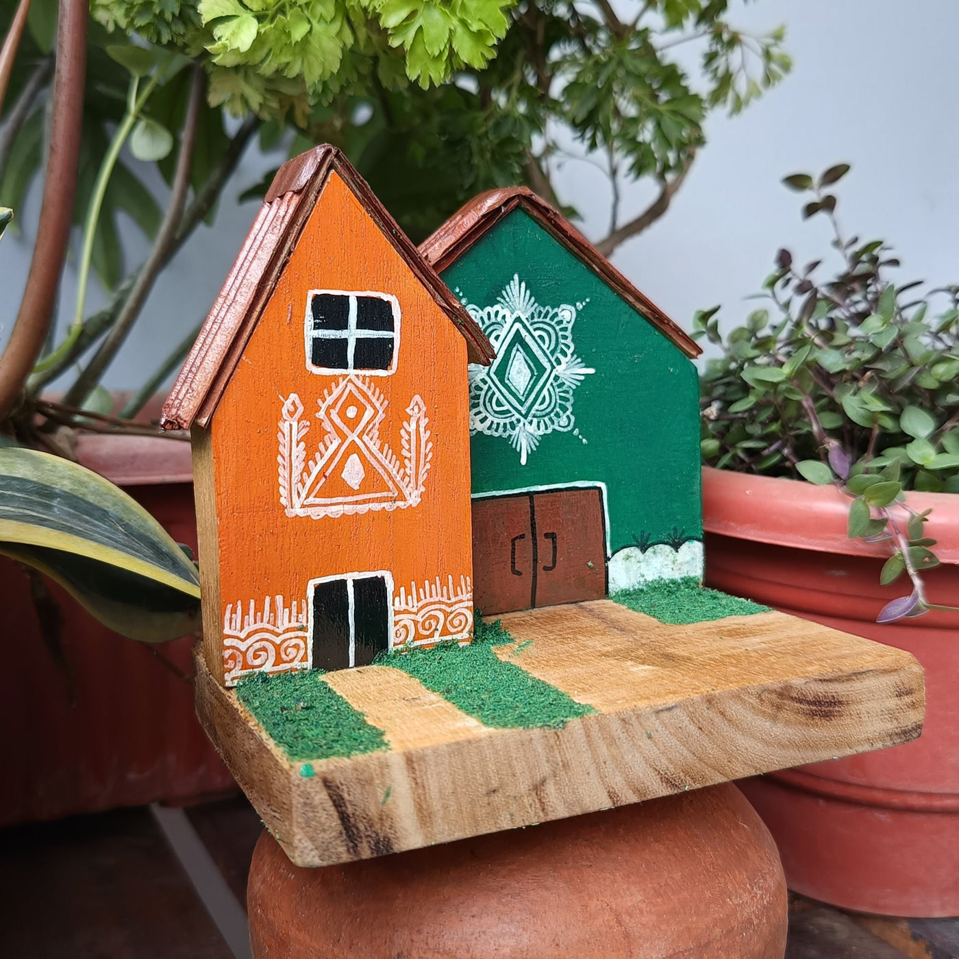 Chinhhari Madai orange and green house garden decor