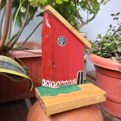 Chinhhari Madai red house garden decor