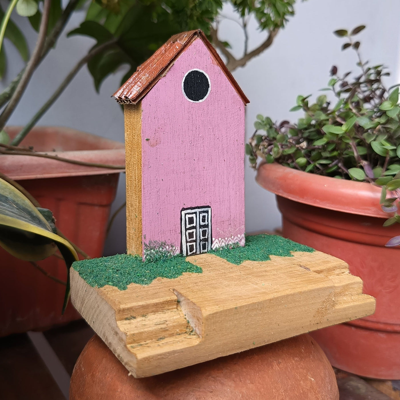 Chinhhari Madai pink house garden decor