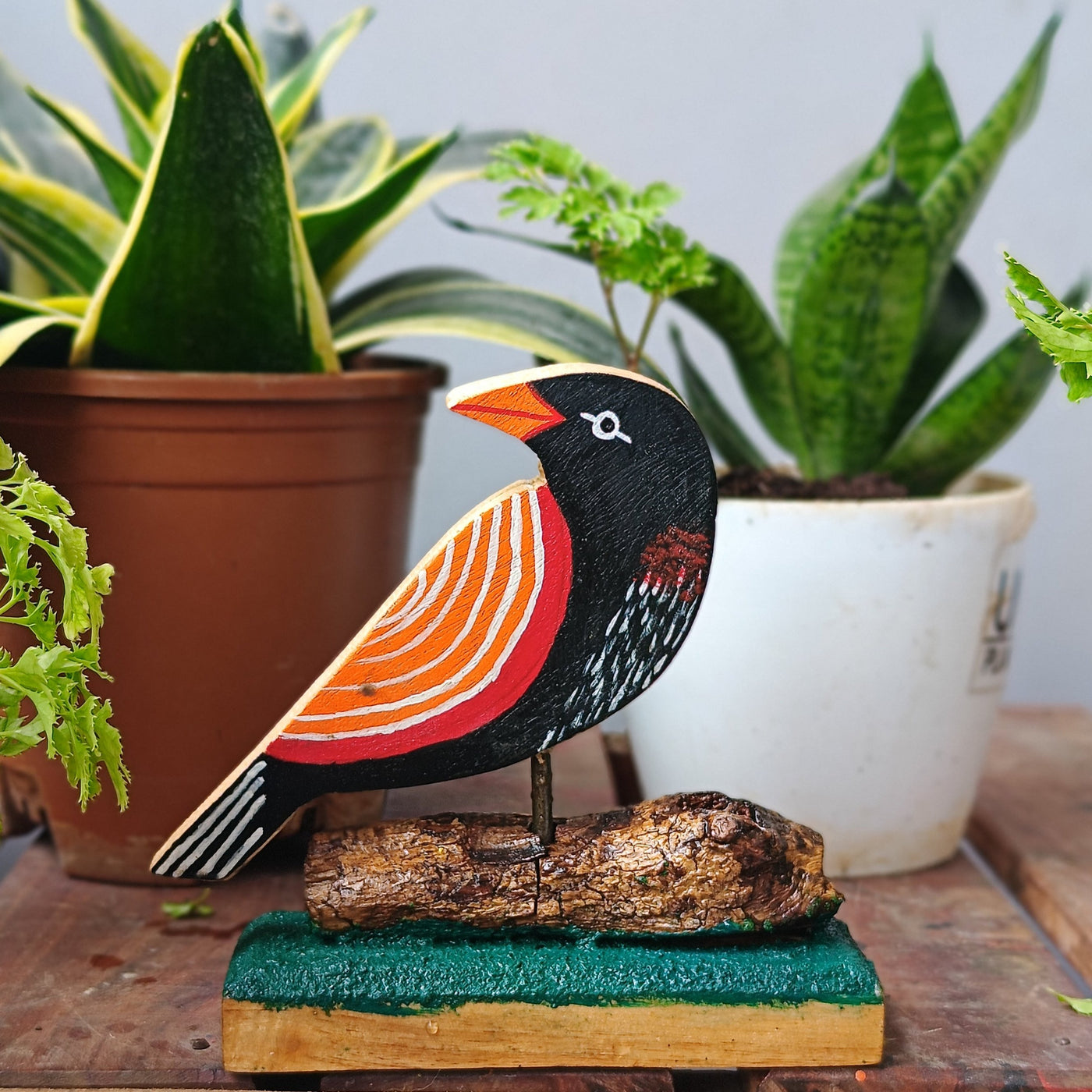 Chinhhari Madai black bird garden decor