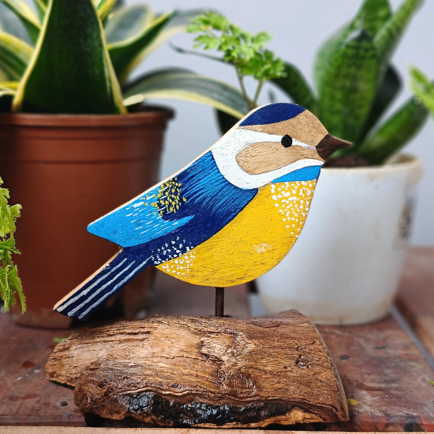 Chinhhari Madai blue yellow bird garden decor