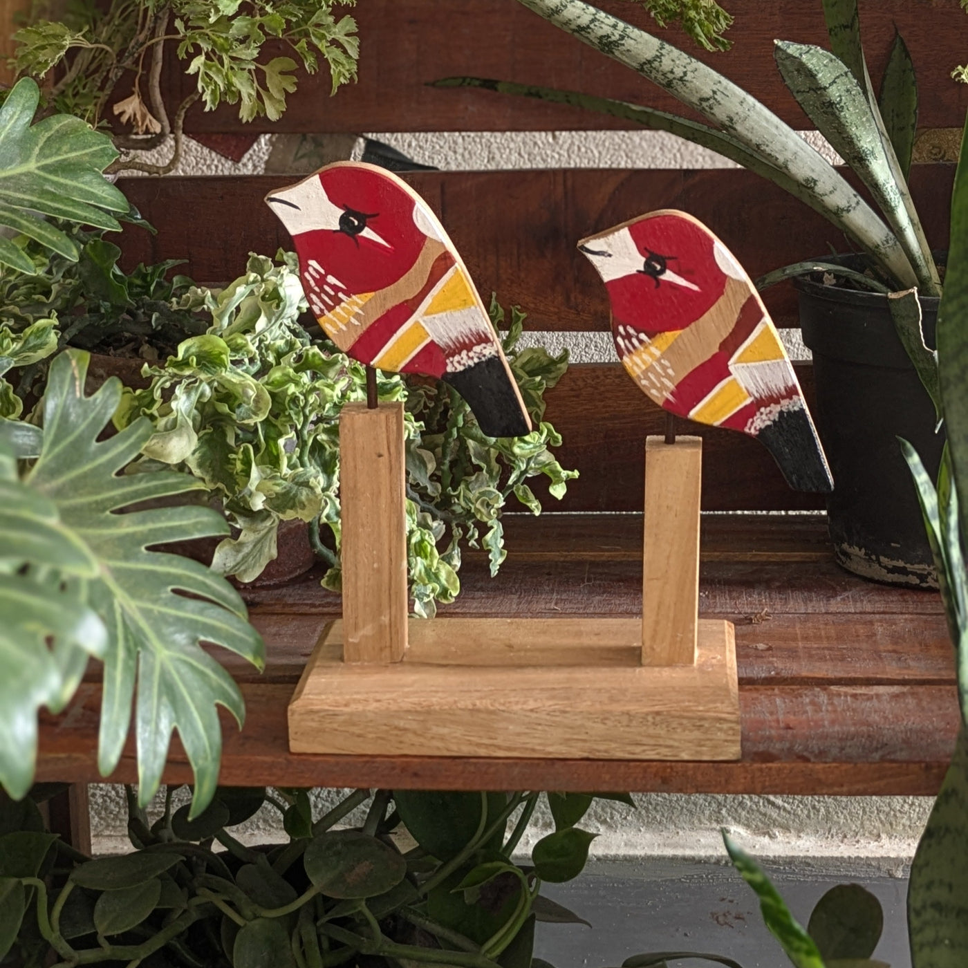 Chinhhari Madai red colour and mixed yellow and brown bird pair garden decor