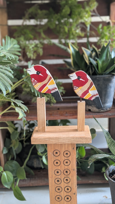 Chinhhari Madai red colour and mixed yellow and brown bird pair garden decor