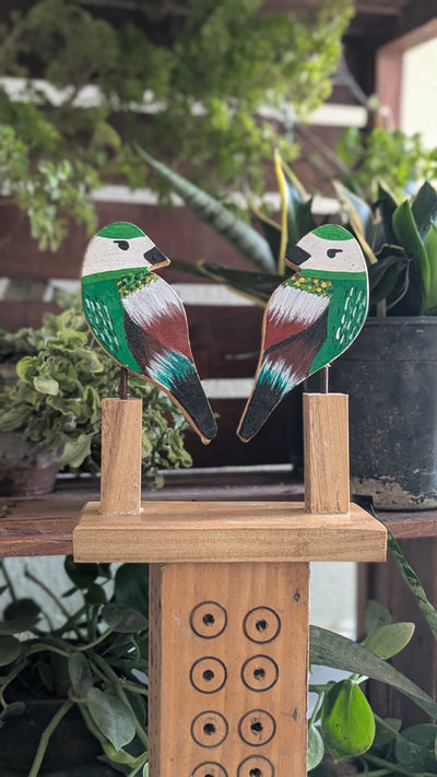 Chinhhari Madai green white and brown line bird pair garden decor