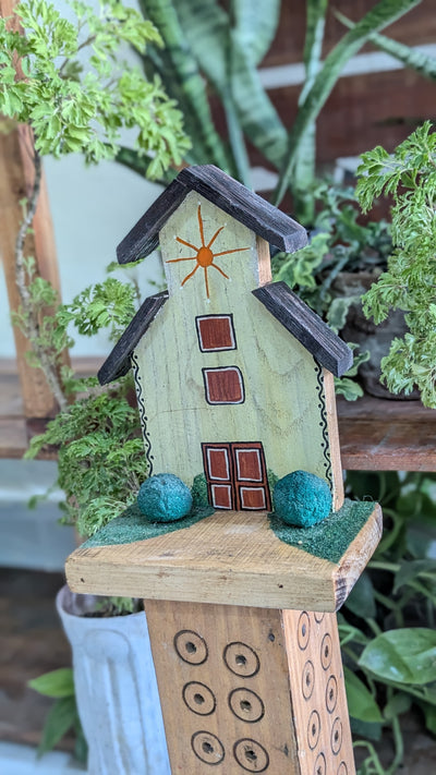 Chinhhari Madai white house garden decor