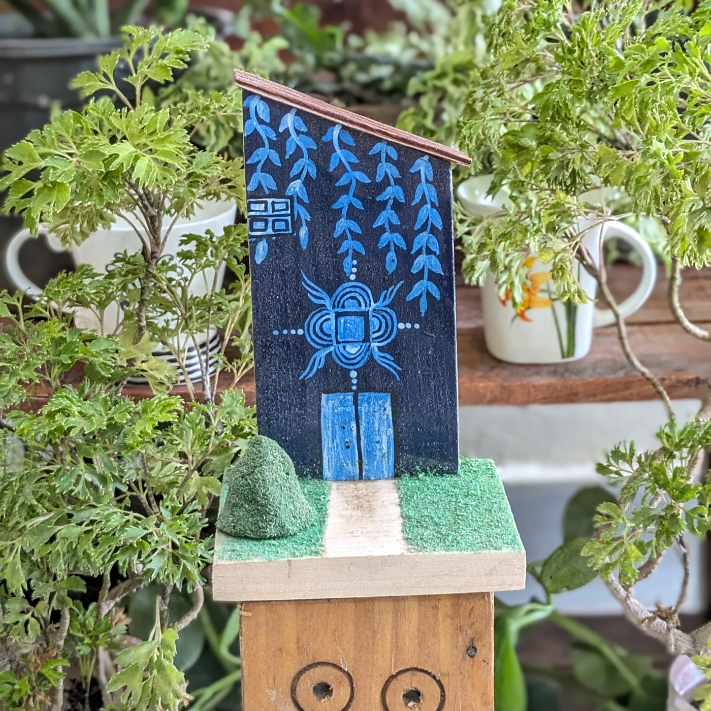 Chinhhari Madai blue house garden decor
