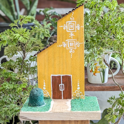 Chinhhari Madai yellow house garden decor