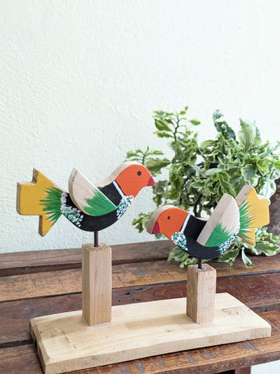 Chinhhari Madai black orange head and yellow tail bird pair garden decor