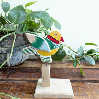 Chinhhari Madai yellow and green bird garden decor