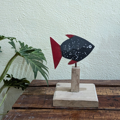Chinhhari Madai dark blue Fish garden decor