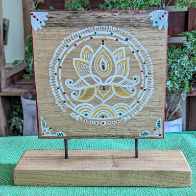 Chinhhari Madai Alpana standie festival decor( Buy 1 or full set)