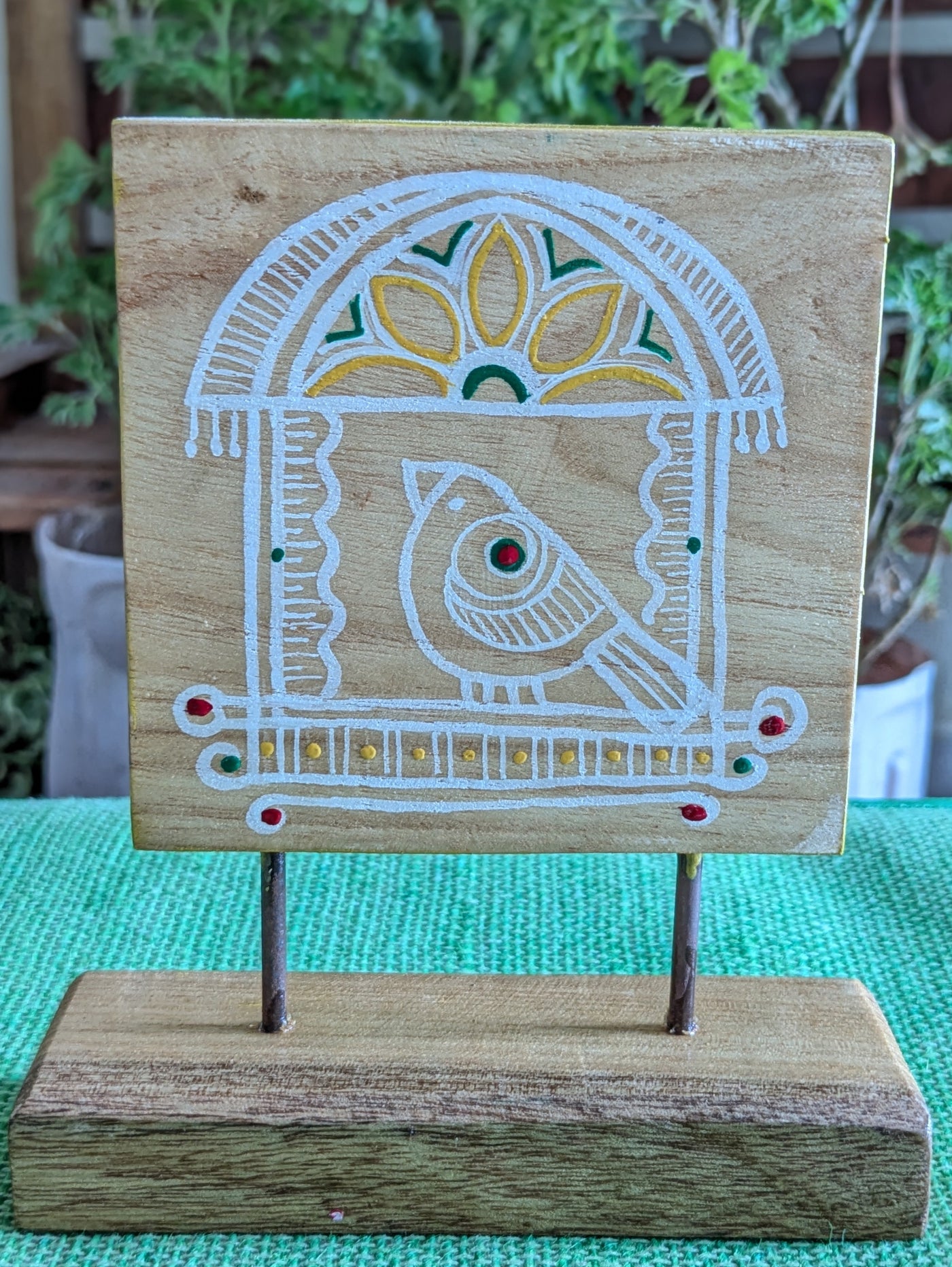 Chinhhari Madai Alpana standie festival decor( Buy 1 or full set)