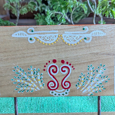 Chinhhari Madai Alpana standie festival decor( Buy 1 or full set)