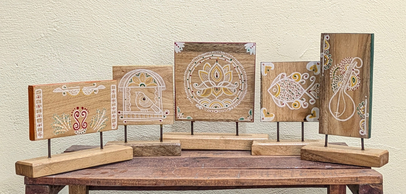 Chinhhari Madai Alpana standie festival decor( Buy 1 or full set)