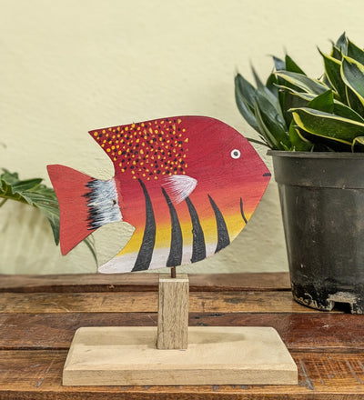 Chinhhari Madai red Fish garden decor